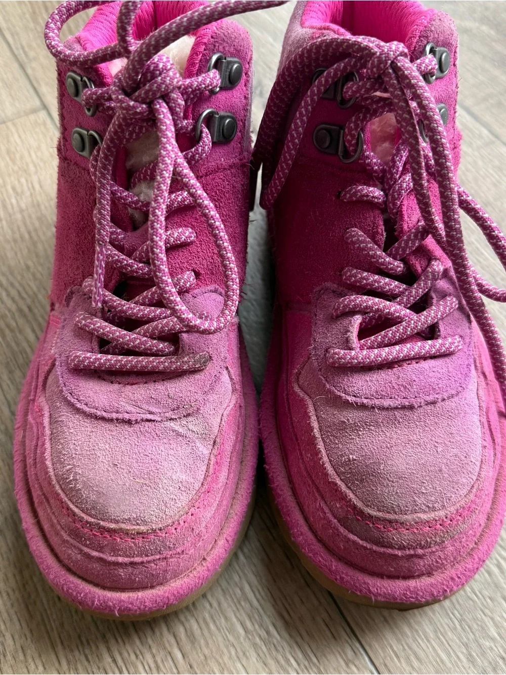 UGG pre owned